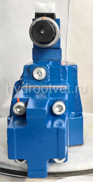 4WRZ32W8-520-7X/6EG24N9ETK4/D3V - Пропорциональный распределитель Ду32 без усилителя, номинальный расход 520 л/мин, схема W8, каналы управления ET - X и Y - внутренние
