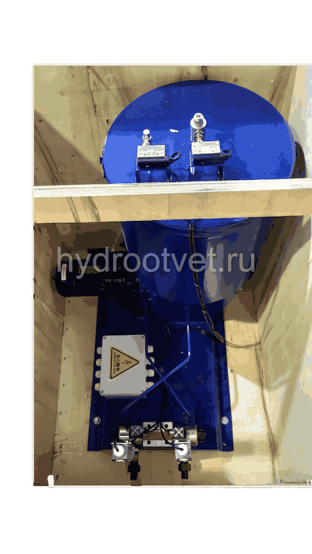 GDK03 with terminal box (based on DRB9-P365Z) - Станция смазки электрическая для двухлинейных систем, рабочее давление до 400 бар, подача 365 мл/мин, мощность двигателя 1,5 кВт, объем бака 60 литров; тип станции - Станция с системой управления с набором к