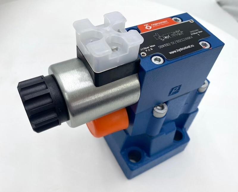 DBW10B2-5X/100CG24N9K4 - Предохранительный клапан Ду10 с давлением настройки до 100 бар, управление - X и Y - внутренние с разгрузкой B = открыт с электроуправлением G24
