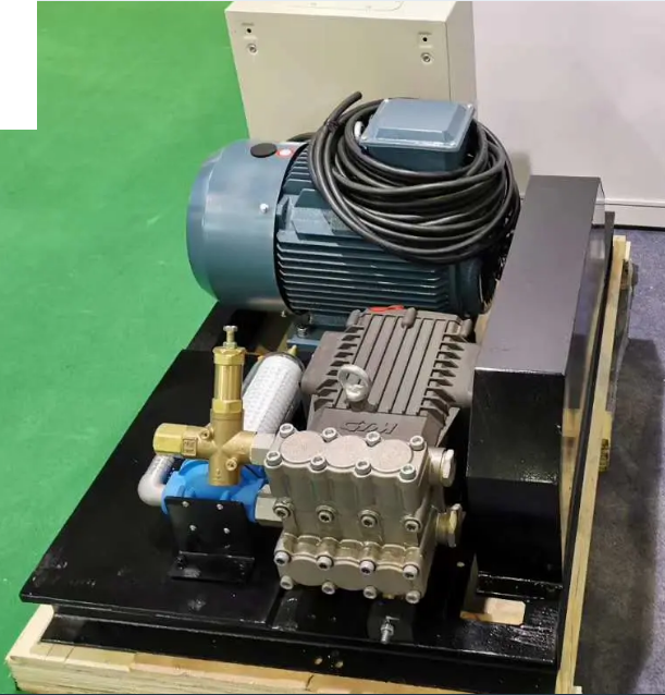 GT36-95 - Плунжерный насос, расход 95 л/мин, давление до 12 МПа