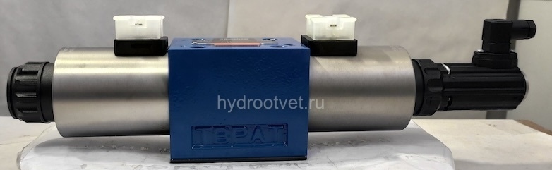 4WRE10V75-2X/G24K4/V - Пропорциональный распределитель с обратной связью по положению золотника без встроенной электроники Ду10, номинальный расход 75 л/мин, схема V