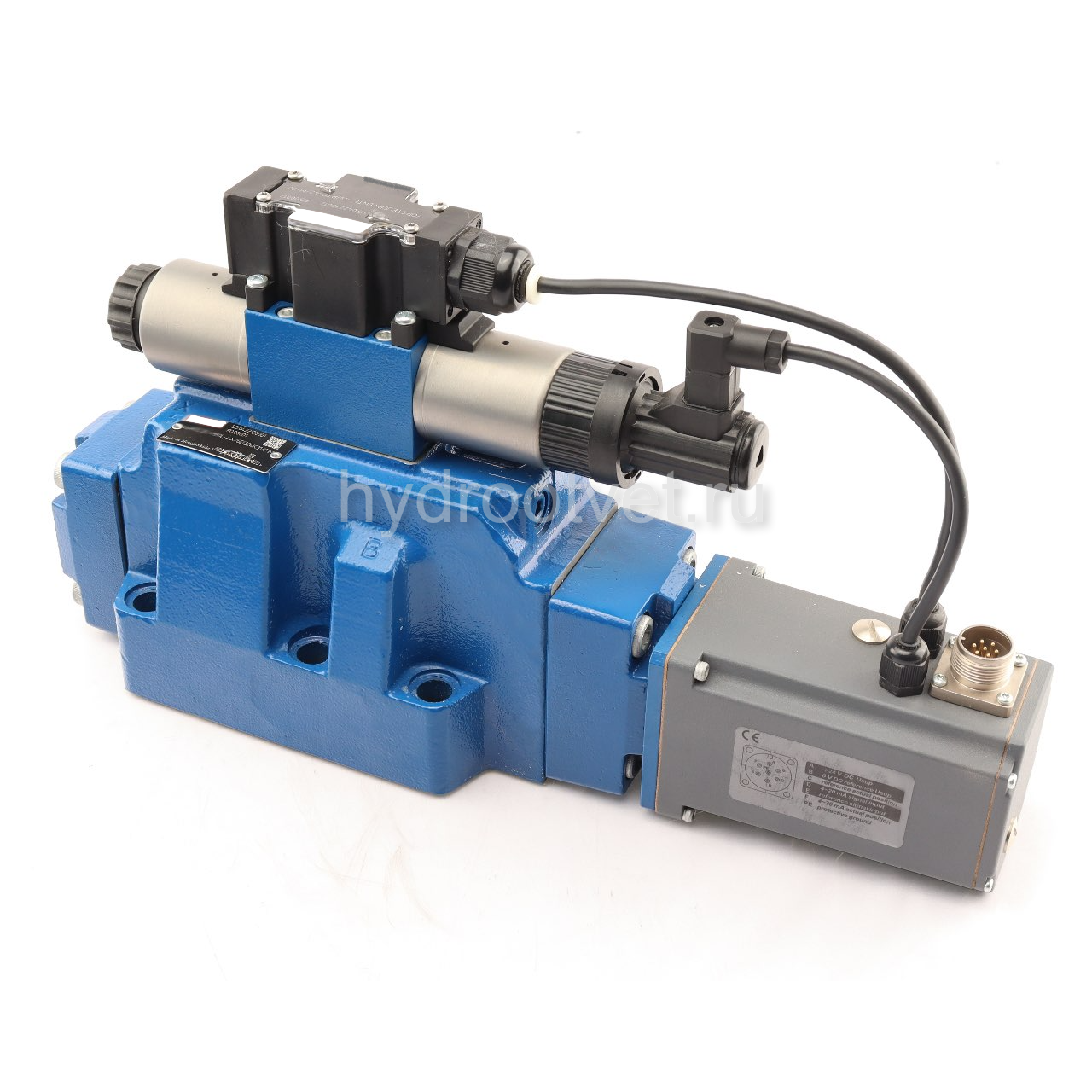 4WRTE25E350L-4X/6EG24ETK31/A1M - Пропорциональный быстродействующий распределитель с обратной связью по положению золотника и со встроенным усилителем (OBE), Ду25, A1 = ±10 В, номинальный расход 350 л/мин, схема E, каналы управления ET = X и Y - внутренни