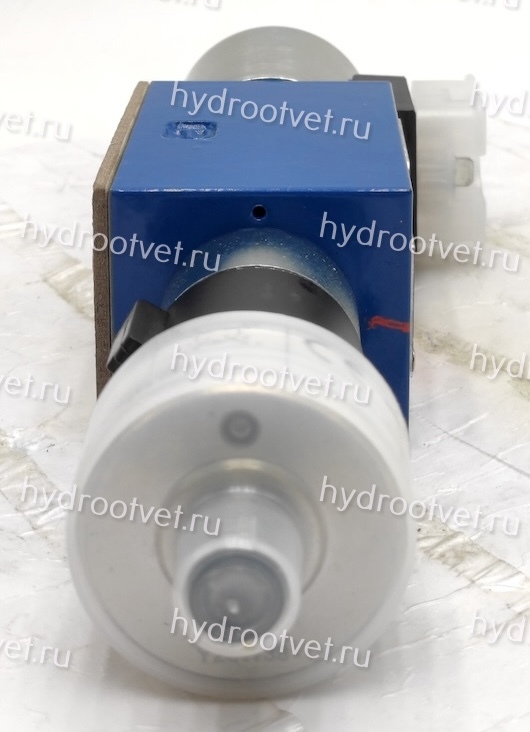 4WE6D6X/СG24N9K4/QMBG24 - Гидрораспределитель с датчиком положения золотника, Ду 6 с электроуправлением, схема D (574А), электроуправление G24, возврат - пружинный