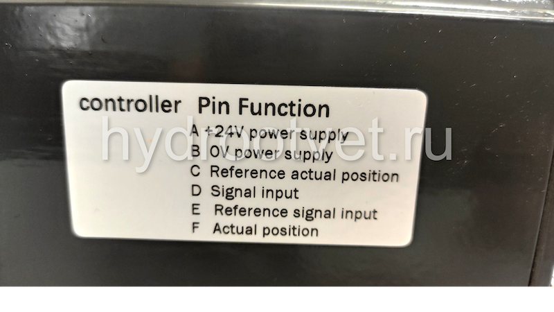 4WRKE25E1-350L-3X/6EG24K31/A1D3M - Пропорциональный распределитель с обратной связью по положению золотника и со встроенным усилителем (OBE), Ду25, A1 = ±10 В, номинальный расход 350 л/мин, схема E1-, каналы управления X и Y - внешние