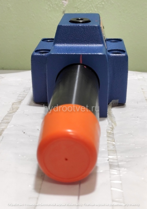 DR10DP2-4X/150Y - Редукционный клапан Ду 10 трехлинейный, прямого действия с давлением регулировки до 150 бар, 2 = винт, обратный клапан - есть