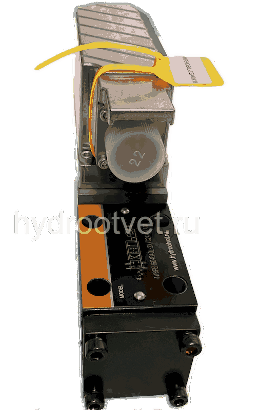 4WRPEH6C4B40L-2X/G24K0/A1M - Сервораспределитель Ду6 с обратной связью по положению золотника и встроенным усилителем (OBE), номинальный расход 40 л/мин, характеристика L - линейная, схема C4, сигнал управления A1 = ±10 V