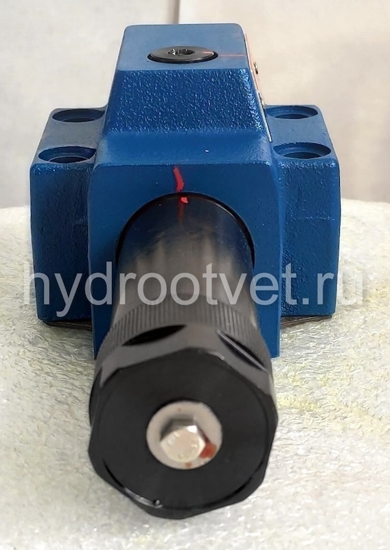 DR10DP1-4X/210Y - Редукционный клапан Ду 10 трехлинейный, прямого действия с давлением регулировки до 210 бар, 1 = рукоятка, обратный клапан - есть