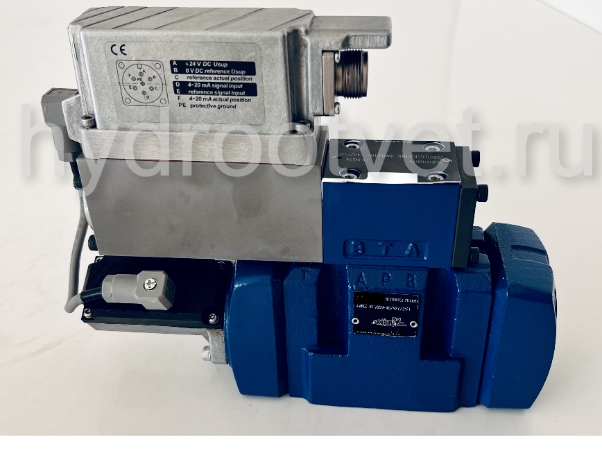4WRLE10V1-100L-4X/MPT/24A1 - Пропорциональный сервораспределитель с обратной связью по положению золотника и со встроенным усилителем (OBE), Ду10, A1 = ±10 В, номинальный расход 100 л/мин, схема V1-, каналы управления PT = X и Y - внутренние