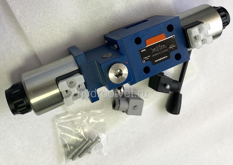 4WEMM10JB3X/CG24N9Z4 - Гидрораспределитель золотниковый Ду10 с электрическим и ручным управлением от рычага, схема JB (34-2), электроуправление G24, возврат - пружинный