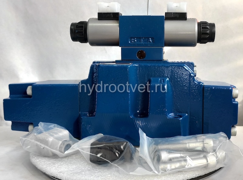 4WRZ32W6-360-7X/6EG24N9ETK4/D3V - Пропорциональный распределитель Ду32 без усилителя, номинальный расход 360 л/мин, схема W6, каналы управления ET - X и Y - внутренние