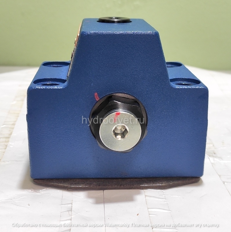 DR10DP2-4X/75Y - Редукционный клапан Ду 10 трехлинейный, прямого действия с давлением регулировки до 75 бар, 2 = винт, обратный клапан - есть