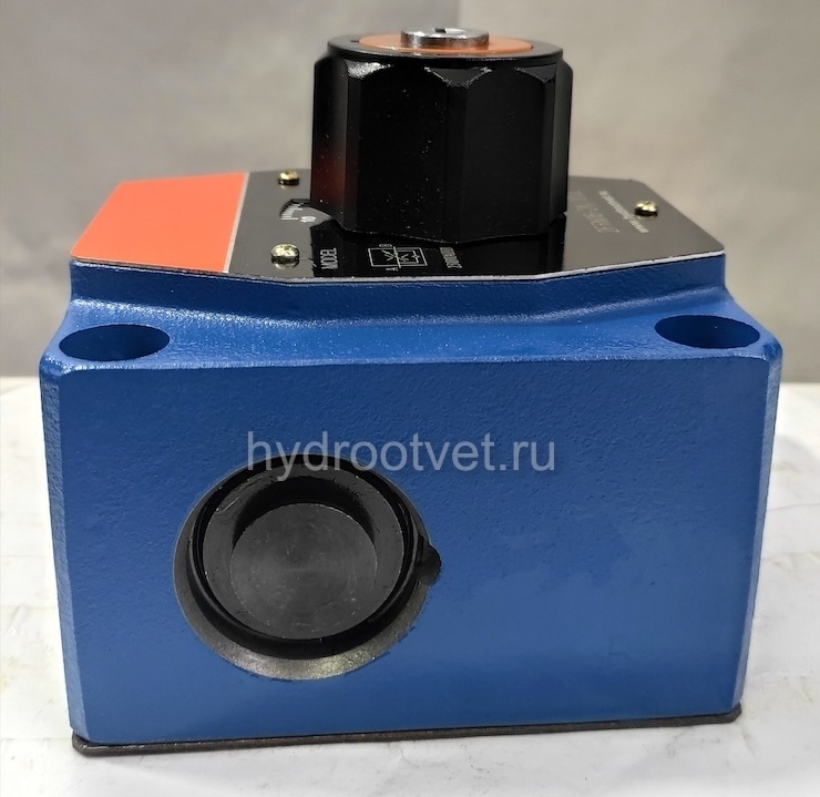 2FRM16-2X/60LB - Регулятор расхода Ду16 для монтажа на плиту, номинальный расход 60 л/мин, регулировка компенсатора - В = есть