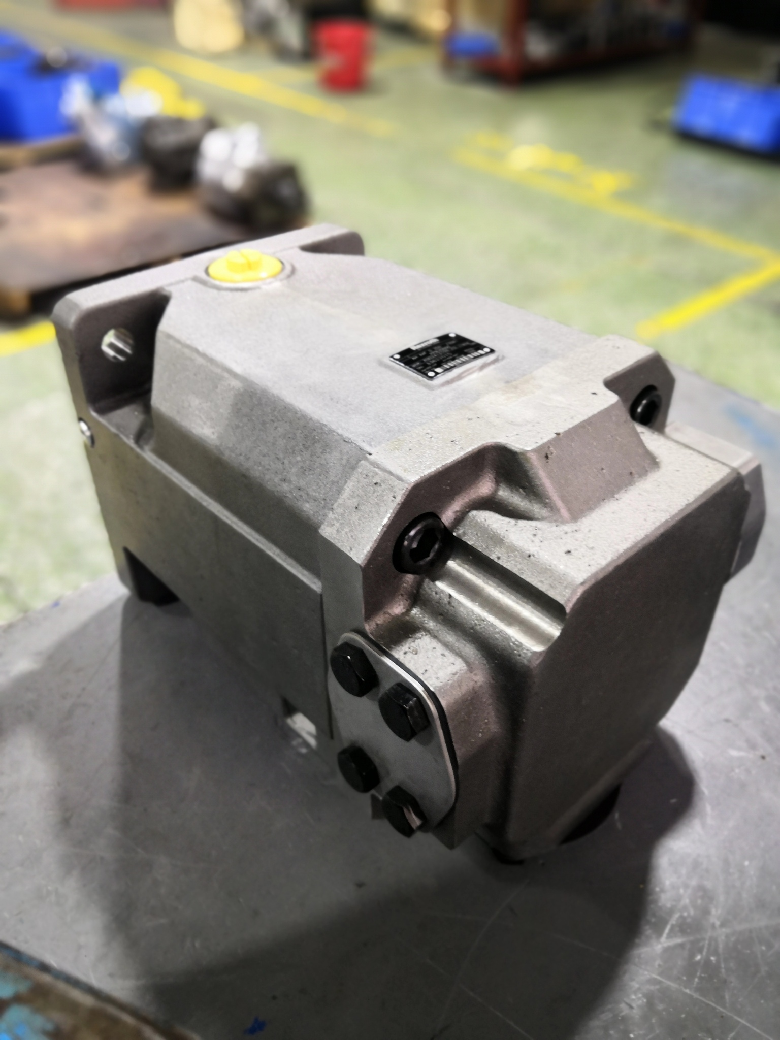 A4FM250/30W-PPB01 - Гидромотор аксиально-поршневой постоянной производительности с планшайбой, рабочий объем 250 см3, номинальное давление 400 бар