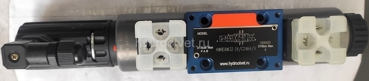 4WRE6W1-16-2X/G24K4/V - Пропорциональный распределитель с обратной связью по положению золотника без встроенной электроники Ду6, номинальный расход 16 л/мин, схема W1-