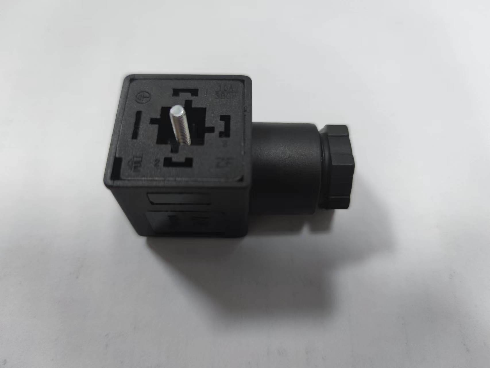 Штекер для реле или датчика давления, без индикации, черный, Z14