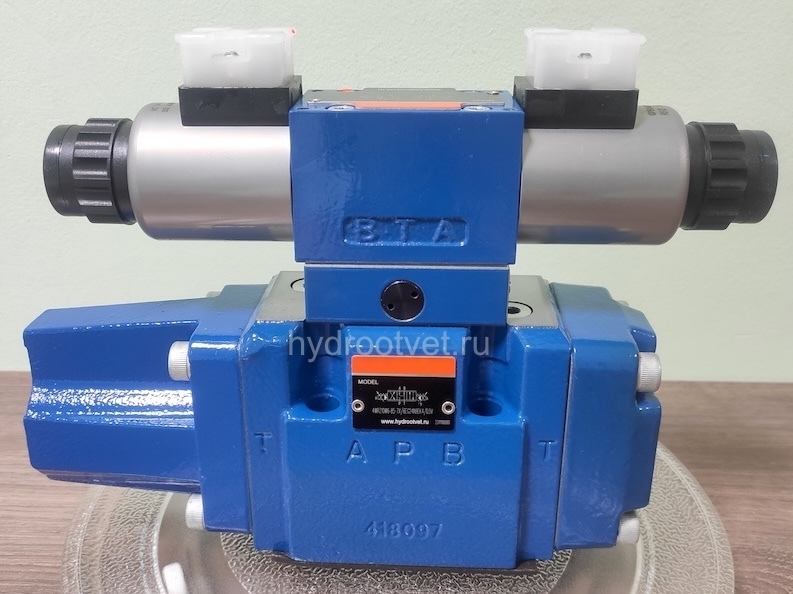 4WRZ10W8-50-7X/6EG24N9ETK4/D3V - Пропорциональный распределитель Ду10 без усилителя, номинальный расход 50 л/мин, схема W8, каналы управления ET - X и Y - внутренние