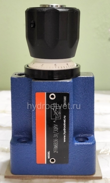 2FRM6A36-3X/10QRV - Регулятор расхода Ду 6 для монтажа на плиту, номинальный расход 10 л/мин, A = с доп. каналом (для сглаживания), обратный клапан - есть