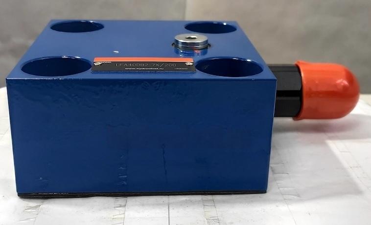 LFA40DB2-7X/315 - Крышка для логического клапана, типоразмер Ду40 функционал - DB2 = крышка с предохранительным клапаном с ручной настройкой, два выхода X и Y, элемент регулировки - винт под шестигранник с защитным колпачком, диапазон настройки давления д