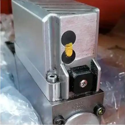 4WRPEH6-20/A1M-816 - Усилитель для клапана 4WRPEH6C3B12L-2X/G24K0/A1M-816 (пилота 4WRLE с золотниками E и W)