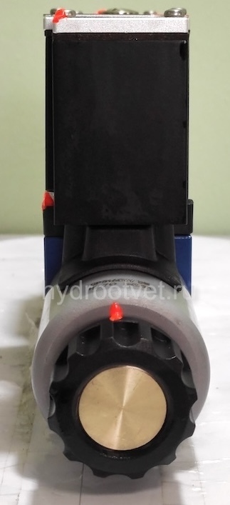 4WREE6E32-2X/G24K31/A1V - Пропорциональный распределитель с обратной связью по положению золотника со встроенным усилителем Ду6, A1 = ±10 В, номинальный расход 32 л/мин, схема E