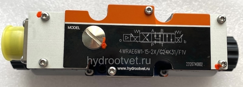 4WRAE6W07-2X/G24K31/A1V - Пропорциональный распределитель со встроенной электроникой Ду6, A1 = ±10 В, номинальный расход 7 л/мин, схема W