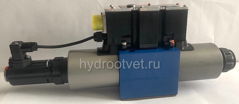4WREE10W1-75-2X/G24K31/A1V - Пропорциональный распределитель с обратной связью по положению золотника со встроенным усилителем Ду10, A1 = ±10 В, номинальный расход 75 л/мин, схема W1-