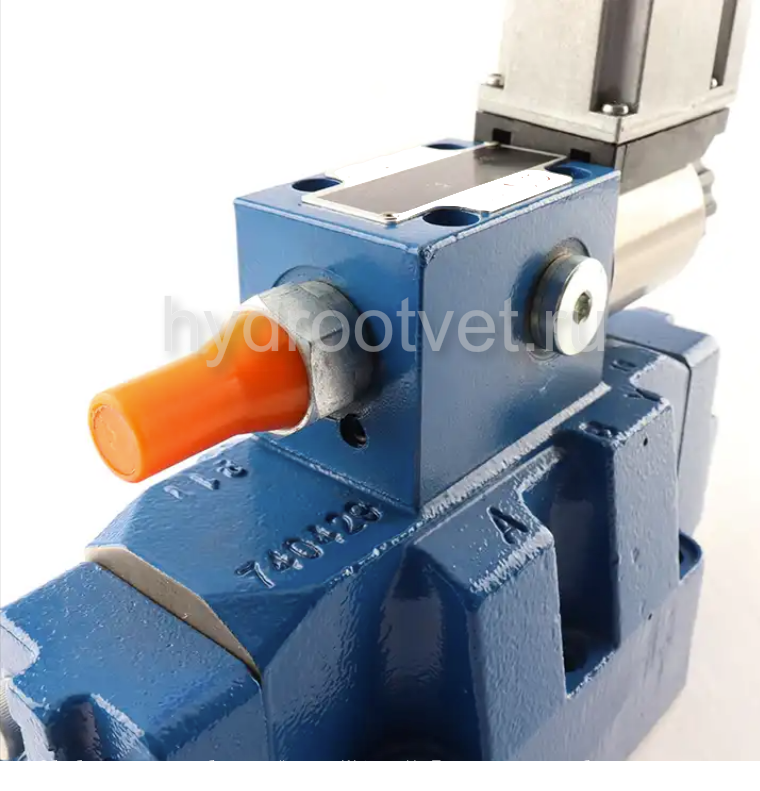 3DREME10P-6X/200YG24K31/A1V - Пропорциональный трехлинейный редукционный клапан со встроенным усилителем (OBE) и предохранительным клапаном, Ду10, давление регулировки до 200 бар, уплотнение V = FKM, сигнал управления A1 = 0–10 В