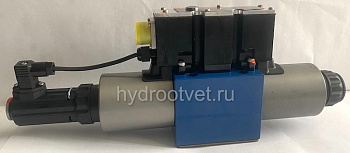 4WREE10V25-2X/G24K31/A1V - Пропорциональный распределитель с обратной связью по положению золотника со встроенным усилителем Ду10, A1 = ±10 В, номинальный расход 25 л/мин, схема V